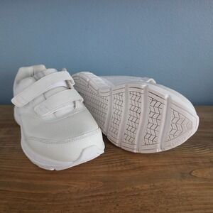Brooks Womens Walking Shoes White Addiction Walker V-Strap 2 7.5 EE Extra Wide